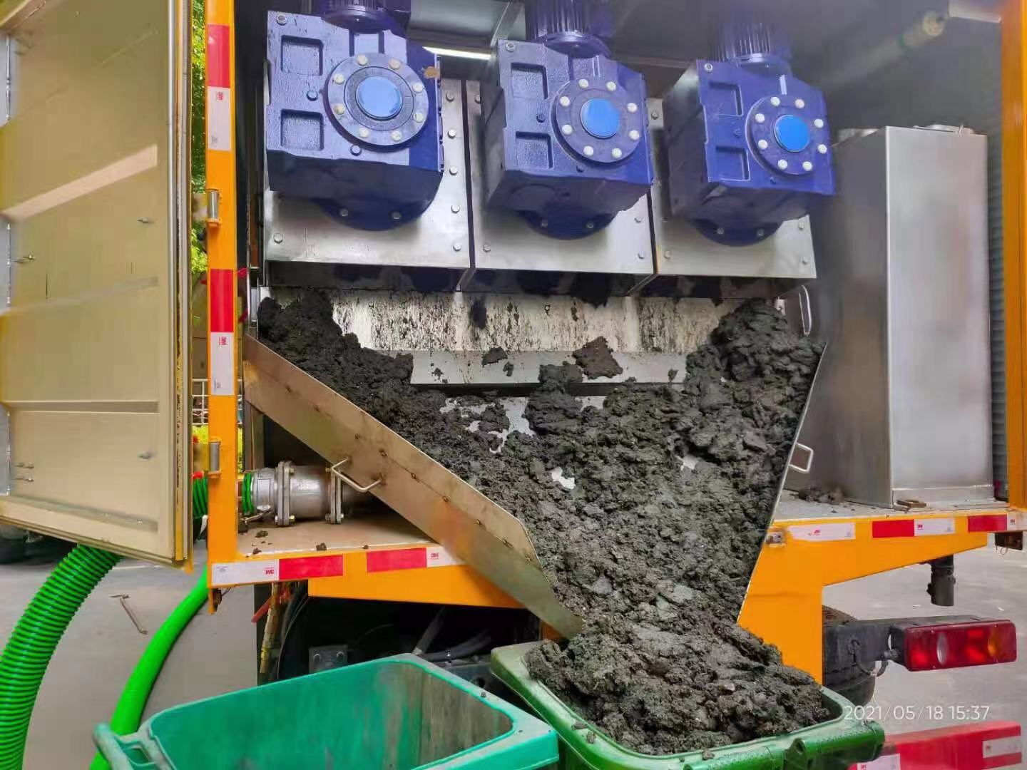 策勒化粪池清掏城市维护站-泥浆净化干湿分离处理