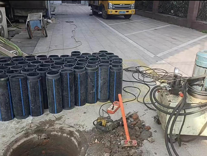 策勒PE置换管厂家 DN315置换管 非开挖管短管置换